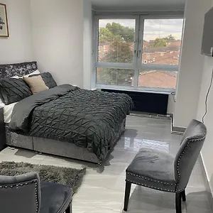 Apartment Luxurious 2-bed In Woolwich, London
