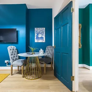 Apartment Royal, London