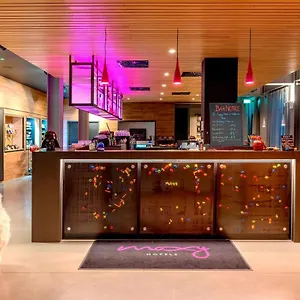 Отель Moxy Excel, Лондон