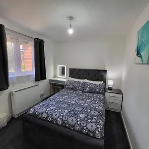 Apartment Delight Apartment, Close To Excel, Airport & O2!, London