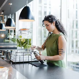 Citizenm Tower Of Hotel