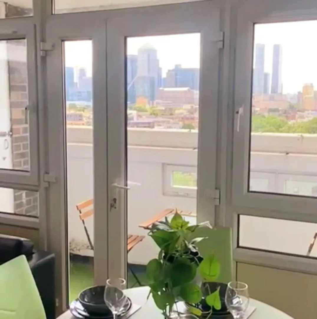 Apartment 2 Bedroom - London Zone 2 Bow, Breath Taking Views Ep1