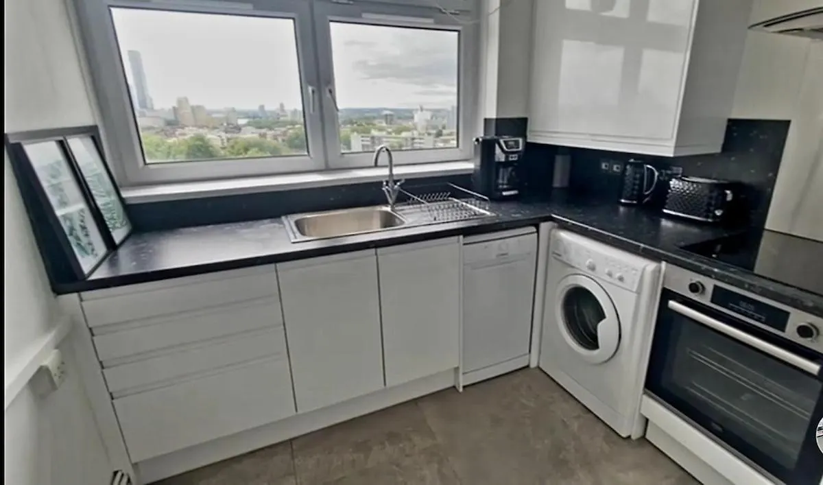 2 Bedroom - London Zone 2 Bow, Breath Taking Views Ep1 Apartment