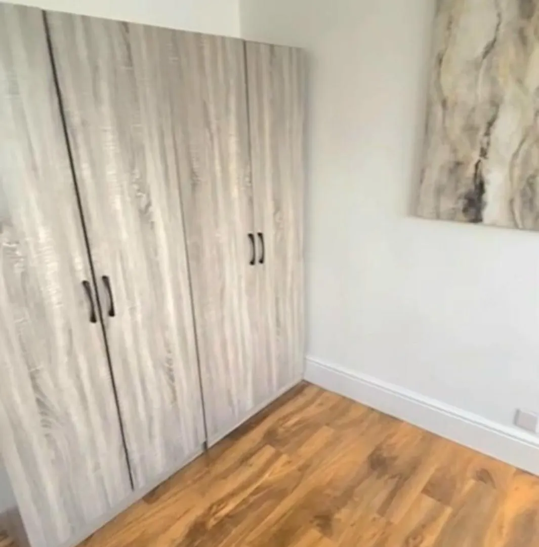 2 Bedroom - London Zone 2 Bow, Breath Taking Views Ep1 0*,  United Kingdom